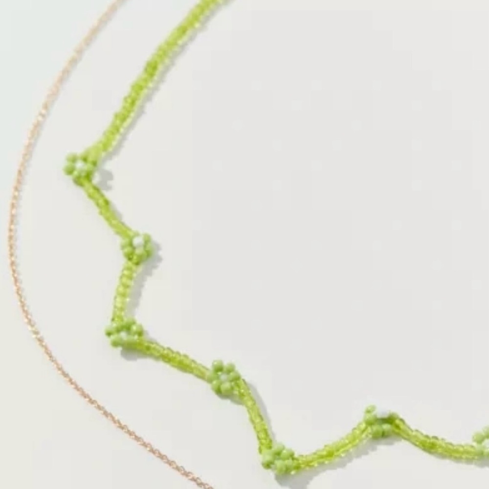 Urban Outfitters Green Beaded Flower Choker